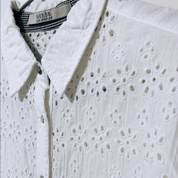 Guess floral shirt, so beautiful - Picture 2 of 4